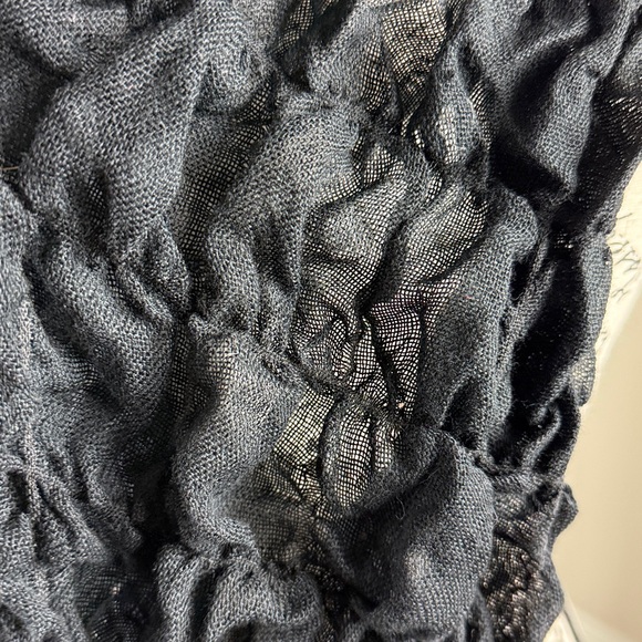Black Ruffled Scarf - Picture 2 of 3